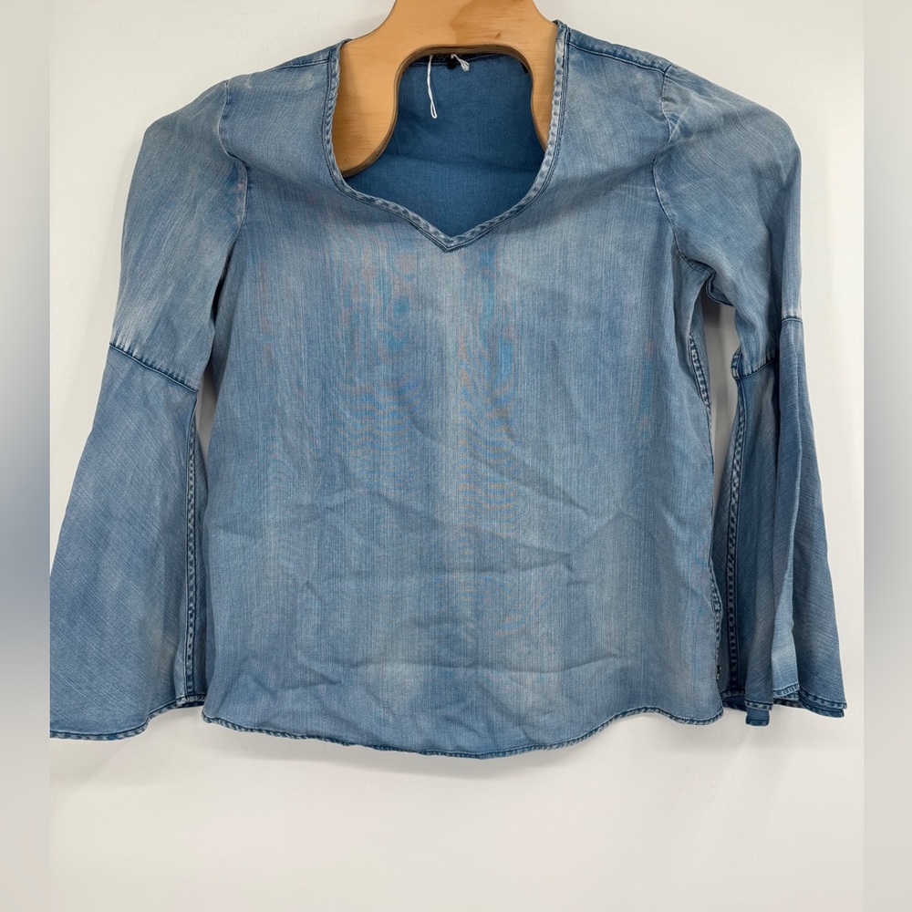 Scotch & Soda Top Womens 2 US 6 Blue Chambray Blouse V-Neck Bell Sleeve Pullover